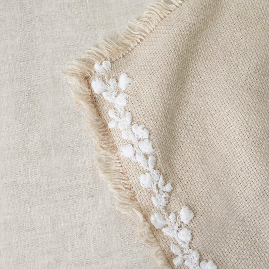 Runner Scaldapiedi Ricamato Fiori